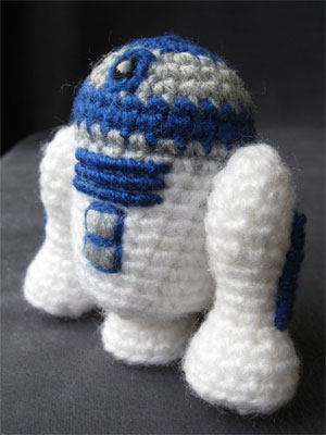 Star Wars Amigurumi Pattern - R2-D2